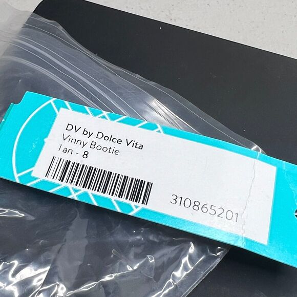 DV by Dolce Vita Vinny Lug Sole Ankle Bootie Tan Pull On Fur Trim Women 8 NWOB - Picture 10 of 10